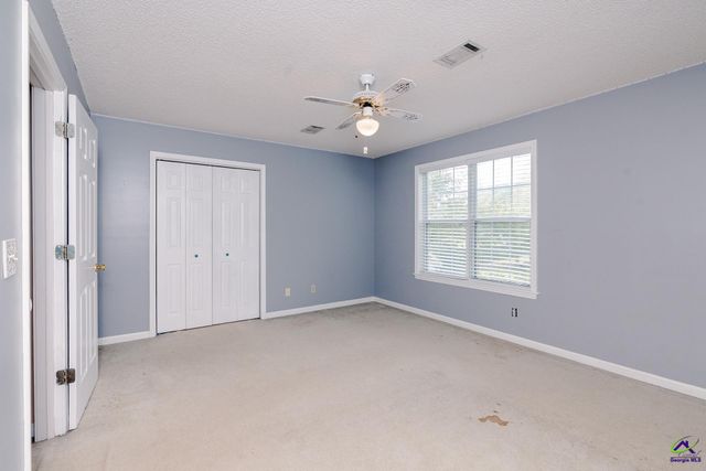 125 Lake Lillian, Perry, GA 31069