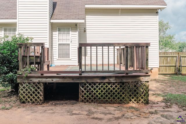 125 Lake Lillian, Perry, GA 31069