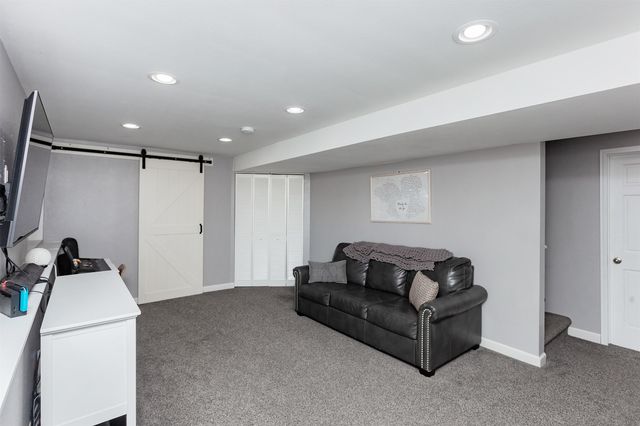 2723 Laurel Street, Ames, IA 50010