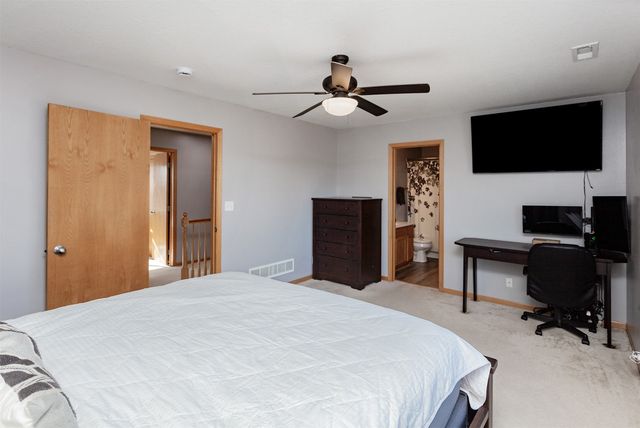 2723 Laurel Street, Ames, IA 50010