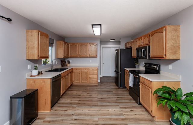 2723 Laurel Street, Ames, IA 50010