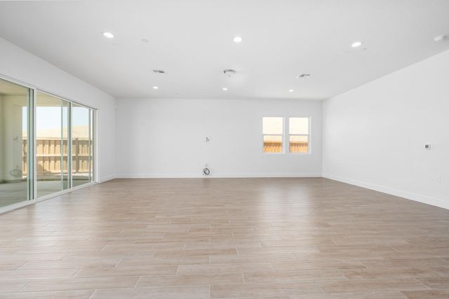 8388 Iron Creek Drive, Friant, CA 93626
