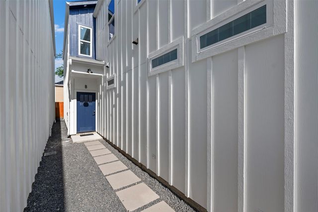 8421 Venus Street A B, Houston, TX 77088