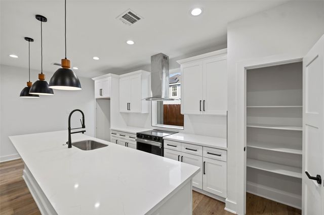 8421 Venus Street A B, Houston, TX 77088