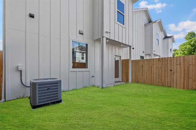 8421 Venus Street A B, Houston, TX 77088