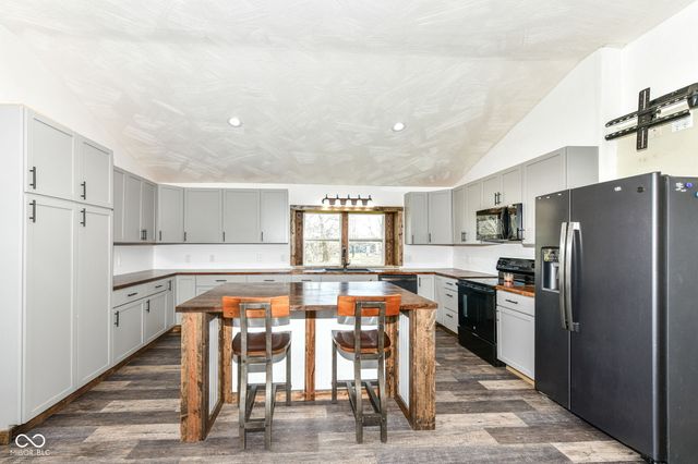 408 W Jefferson Street, Kirklin, IN 46050