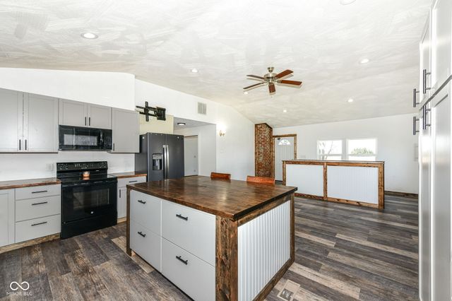 408 W Jefferson Street, Kirklin, IN 46050