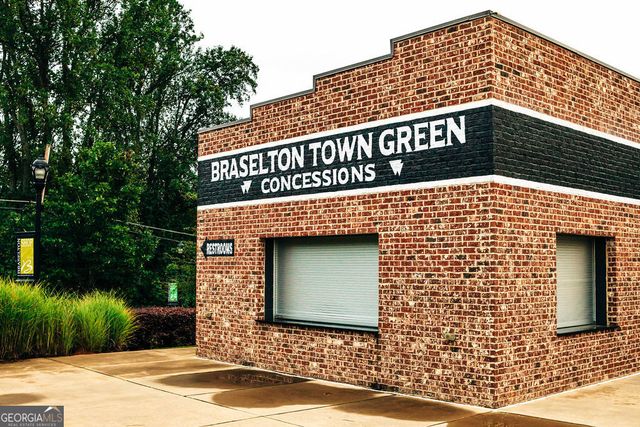 594 Winding Rose Drive, Hoschton, GA 30548