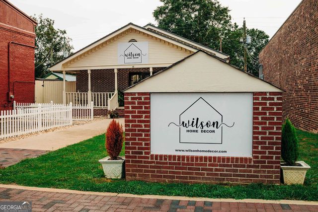 594 Winding Rose Drive, Hoschton, GA 30548