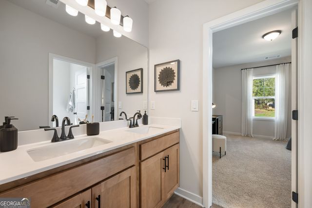 594 Winding Rose Drive, Hoschton, GA 30548