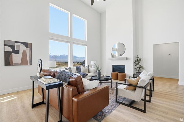 1318 W WASATCH DR, Saratoga Springs, UT 84045