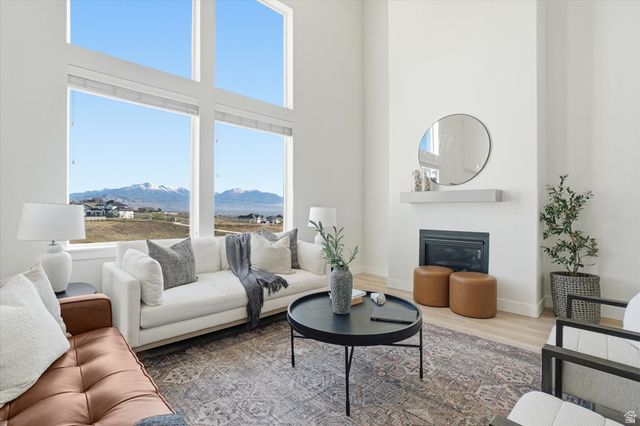 1318 W WASATCH DR, Saratoga Springs, UT 84045