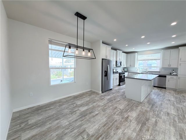 2130 Sunset Drive 69, Vista, CA 92084