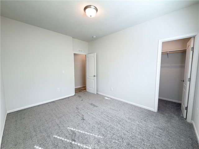 2130 Sunset Drive 69, Vista, CA 92084