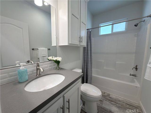 2130 Sunset Drive 69, Vista, CA 92084