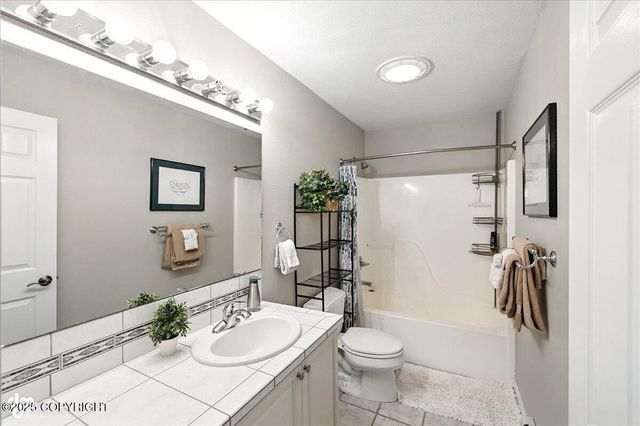 44565 Tower Hills Street, Kenai, AK 99611