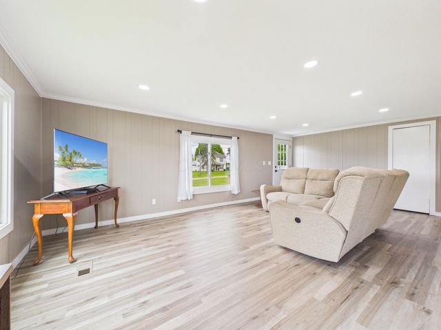 2569 Loudon Street, Granville, OH 43023