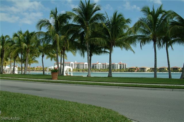 10160 Bellavista CIR 1202, Miromar Lakes, FL 33913