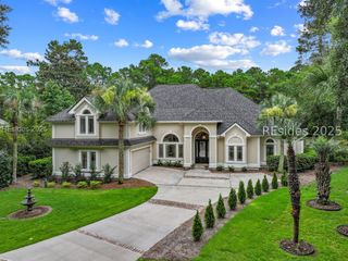 5 Camden Ln, Hilton Head Island, SC 29926