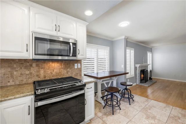 28245 Stonington, Saugus, CA 91350