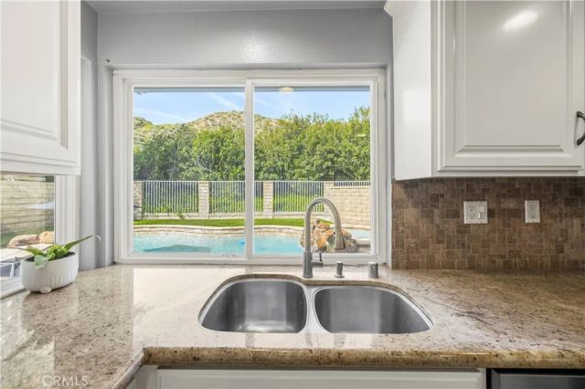 28245 Stonington, Saugus, CA 91350