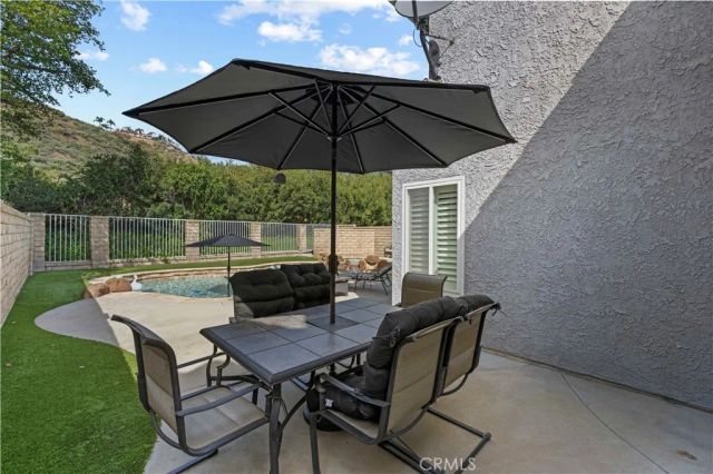 28245 Stonington, Saugus, CA 91350