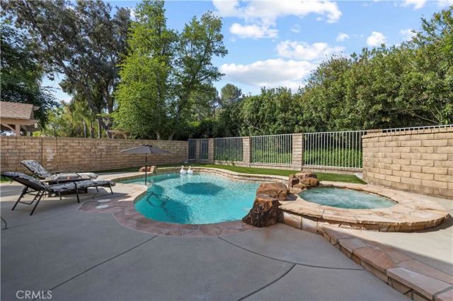 28245 Stonington, Saugus, CA 91350