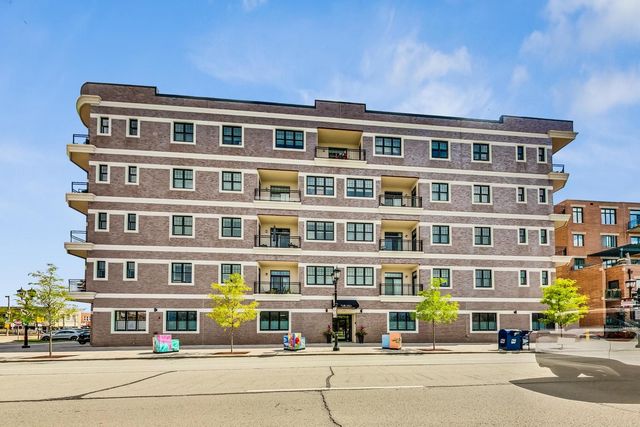 105 S Cottage Hill Avenue 206, Elmhurst, IL 60126