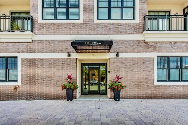 105 S Cottage Hill Avenue 206, Elmhurst, IL 60126