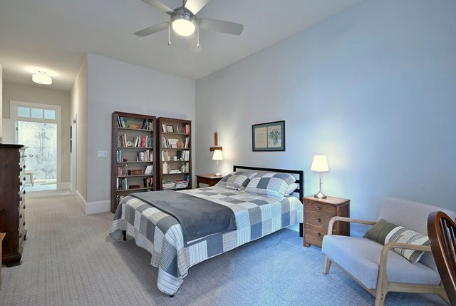 105 S Cottage Hill Avenue 206, Elmhurst, IL 60126