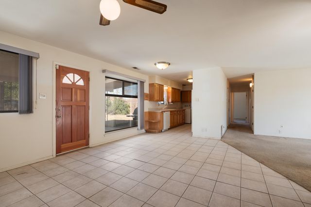 11220 Morris Place NE, Albuquerque, NM 87112