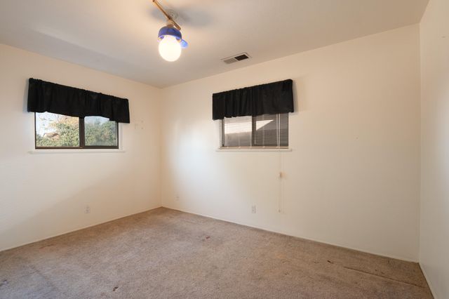 11220 Morris Place NE, Albuquerque, NM 87112