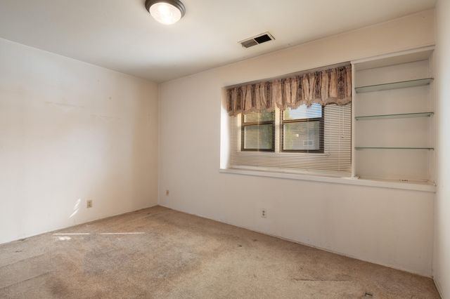 11220 Morris Place NE, Albuquerque, NM 87112