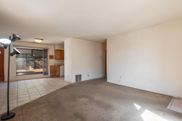 11220 Morris Place NE, Albuquerque, NM 87112