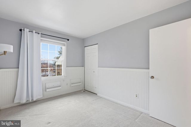 7446 FOUNTAIN HEAD DR, Annandale, VA 22003