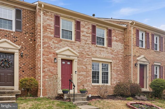 7446 FOUNTAIN HEAD DR, Annandale, VA 22003