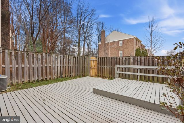 7446 FOUNTAIN HEAD DR, Annandale, VA 22003