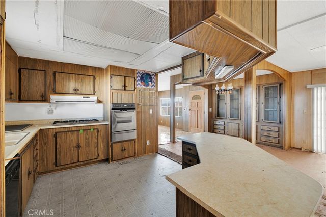 13932 Rodeo Drive, Victorville, CA 92395