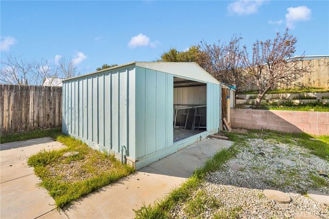 13932 Rodeo Drive, Victorville, CA 92395