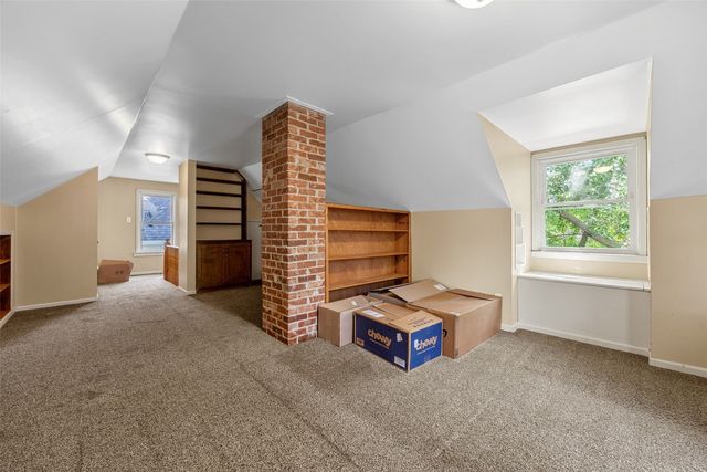 411 22nd Street NE, Cedar Rapids, IA 52402