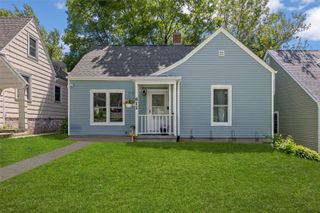 411 22nd Street NE, Cedar Rapids, IA 52402