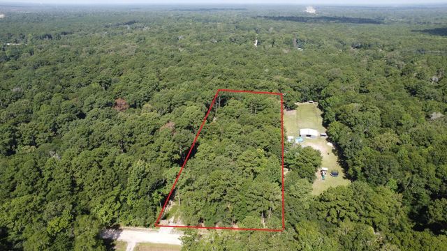 65 Ash Place, New Caney, TX 77357