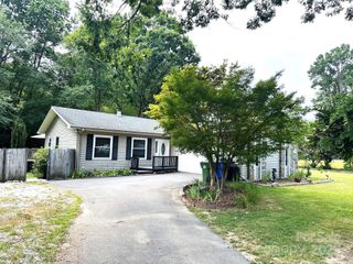 25 Norman Road, Fletcher, NC 28732