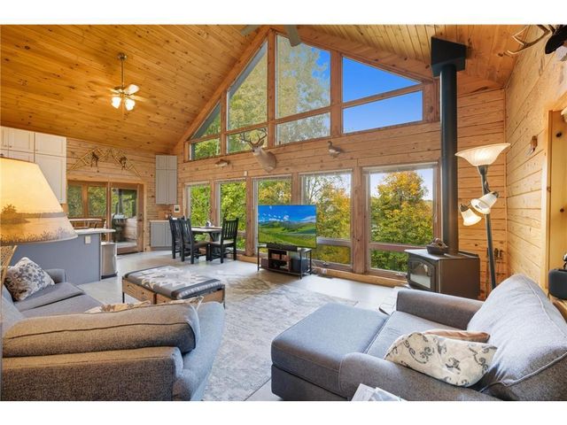2870 218th Street, Cushing, WI 54006