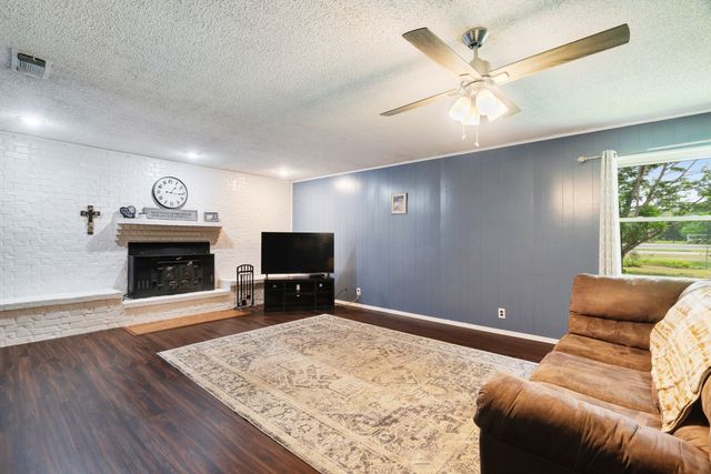 9157 N HWY 271, Powderly, TX 75473