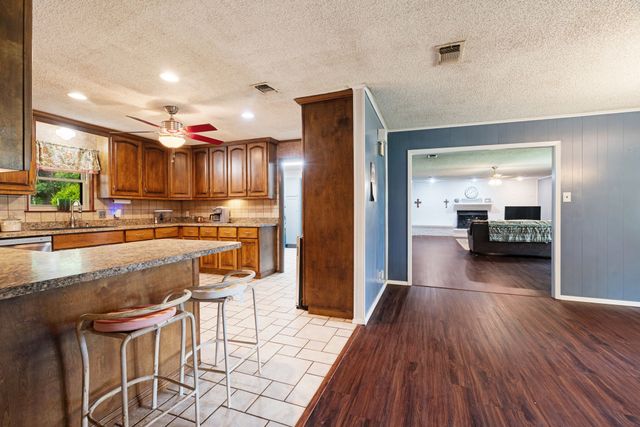 9157 N HWY 271, Powderly, TX 75473
