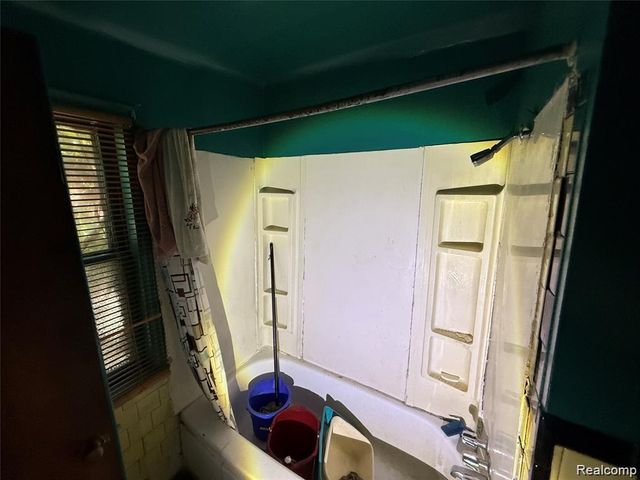 4715 Lumley Street, Detroit, MI 48210