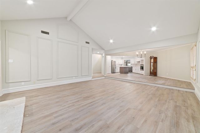 154 NE Old Bridge Lake, Houston, TX 77069