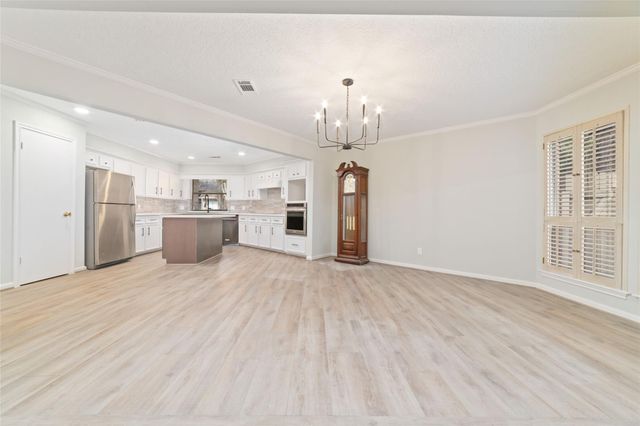 154 NE Old Bridge Lake, Houston, TX 77069