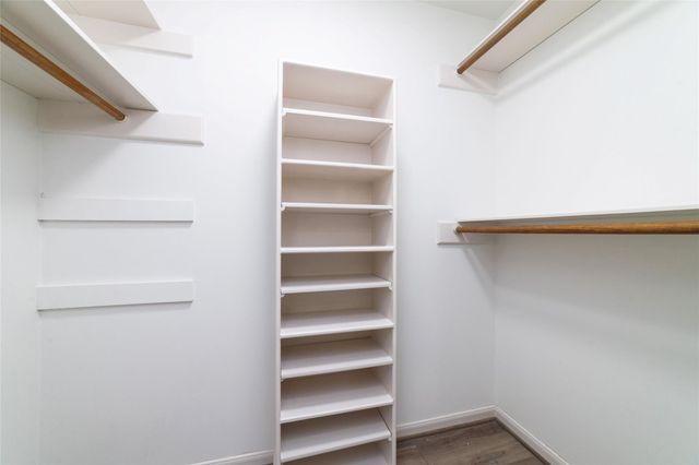 154 NE Old Bridge Lake, Houston, TX 77069